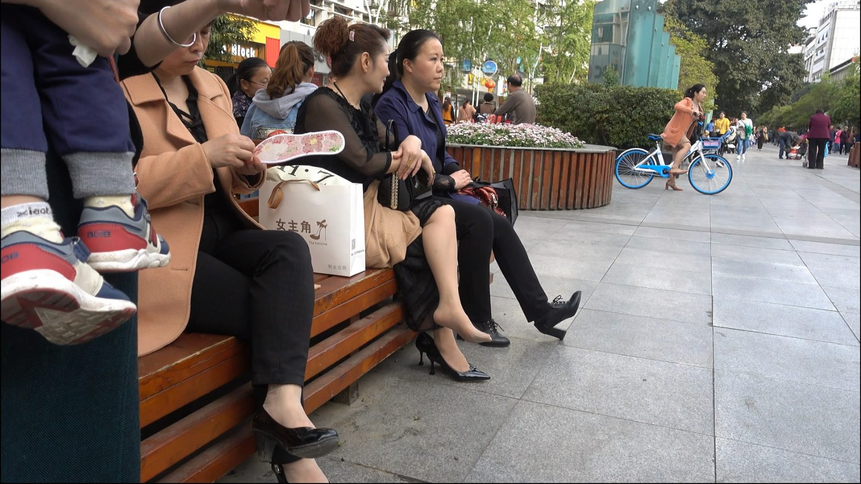 streetsnapnylon[00 02 42][20181208 230008 1]